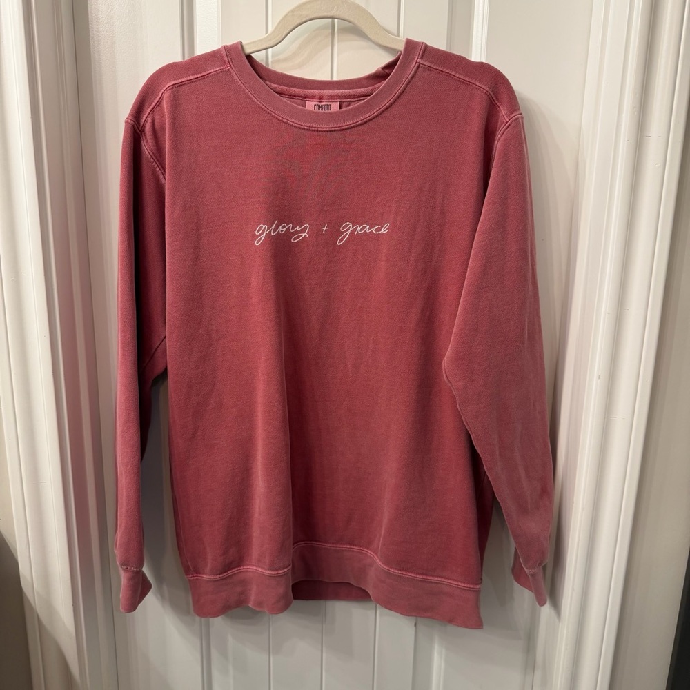 Glory + Grace Pullover - Crimson - S